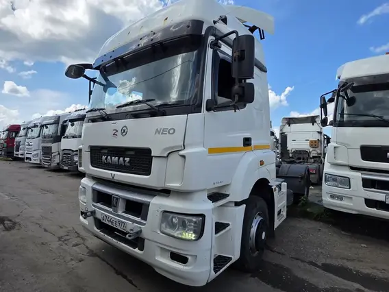 Седельный тягач Камаз 4280 2020 года б/у фото 3