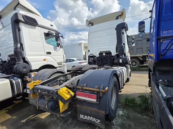 Седельный тягач Камаз 4280 2020 года б/у фото 7