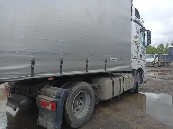 Седельный тягач Mercedes-Benz Actros 2023 года б/у фото 5