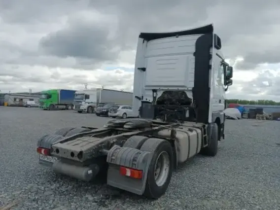 Седельный тягач Mercedes-Benz Actros 2017 года б/у фото 7