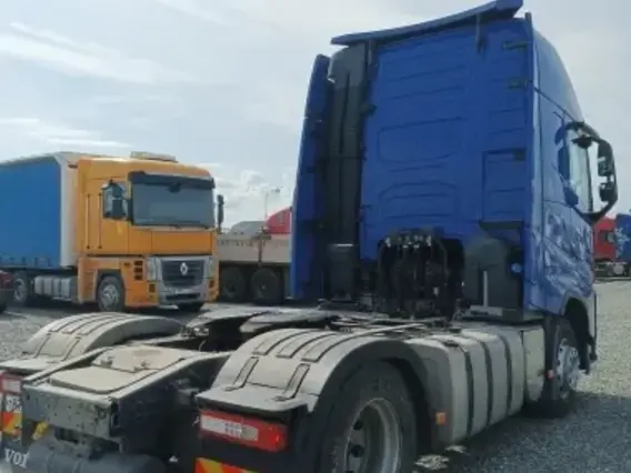 Седельный тягач Volvo FH 2018 года б/у фото 6