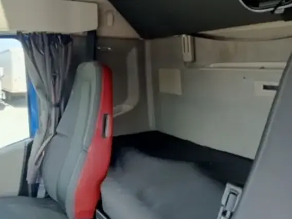 Седельный тягач Volvo FH 2018 года б/у фото 8