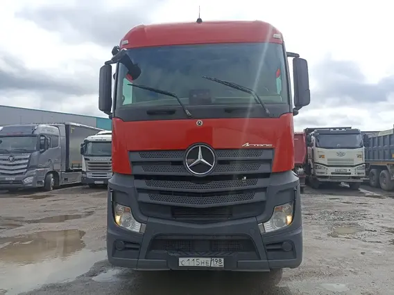 Седельный тягач Mercedes-Benz Actros 2023 года б/у фото 2