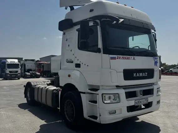 Седельный тягач Камаз 6460 2019 года б/у