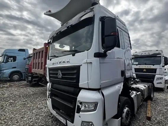 Седельный тягач SITRAK c7h 2023 года б/у фото 2