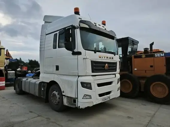 Седельный тягач SITRAK c7h 2023 года б/у