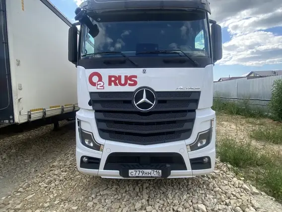 Седельный тягач Mercedes-Benz Actros 2023 года б/у фото 2