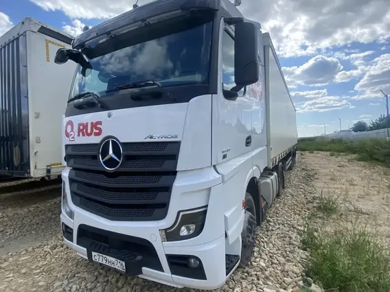 Седельный тягач Mercedes-Benz Actros 2023 года б/у фото 3