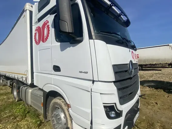 Седельный тягач Mercedes-Benz Actros 2023 года б/у фото 4