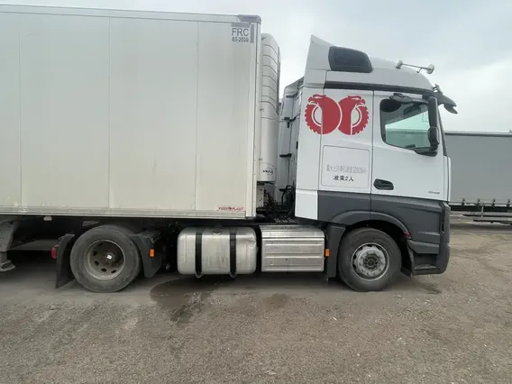 Седельный тягач Mercedes-Benz Actros 2024 года б/у фото 5