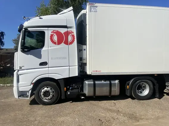 Седельный тягач Mercedes-Benz Actros 2023 года б/у фото 4