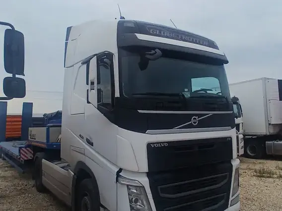 Седельный тягач Volvo FH 2017 года б/у