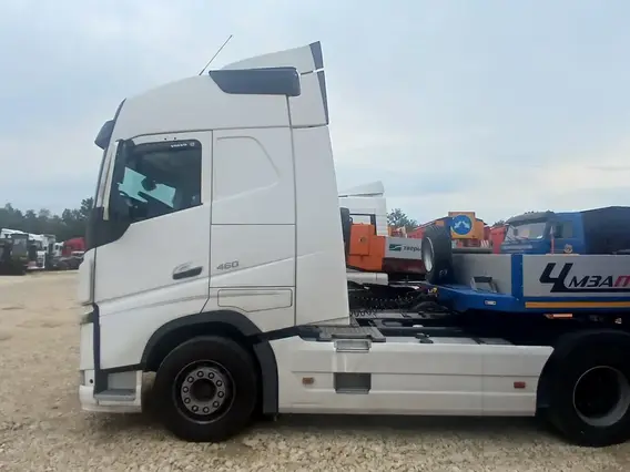 Седельный тягач Volvo FH 2017 года б/у фото 4