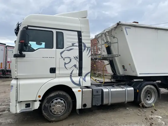 Седельный тягач SITRAK c7h 2023 года б/у фото 4