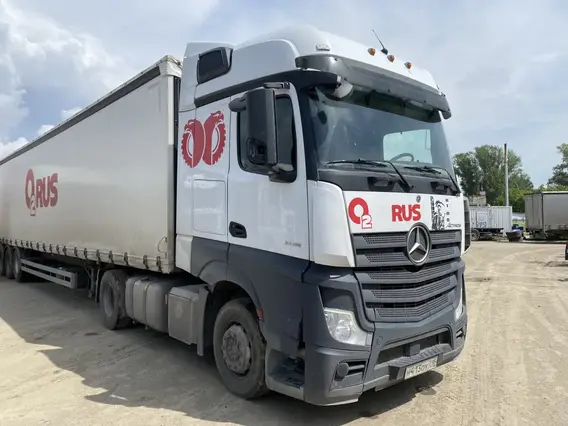 Седельный тягач Mercedes-Benz Actros 2021 года б/у