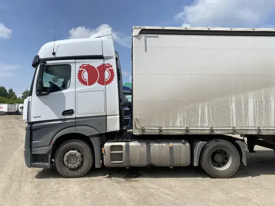 Седельный тягач Mercedes-Benz Actros 2021 года б/у фото 4