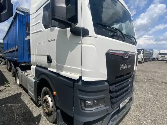 Седельный тягач MAN TGX 2022 года б/у