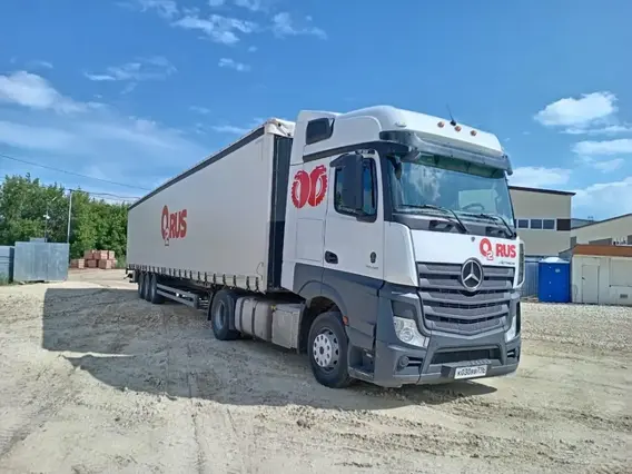 Седельный тягач Mercedes-Benz Actros 2020 года б/у