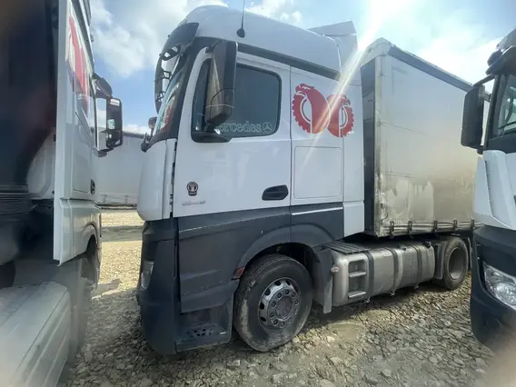 Седельный тягач Mercedes-Benz Actros 2020 года б/у фото 3