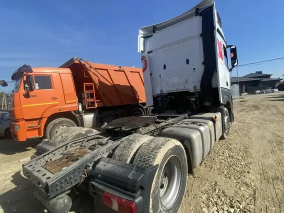 Седельный тягач Mercedes-Benz Actros 2020 года б/у фото 5