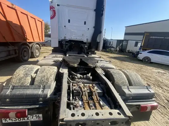 Седельный тягач Mercedes-Benz Actros 2020 года б/у фото 6