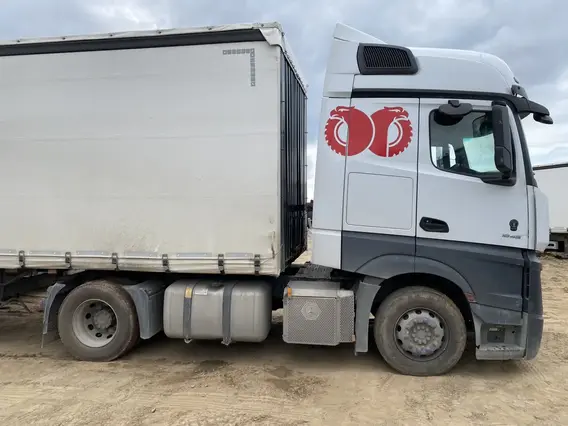 Седельный тягач Mercedes-Benz Actros 2020 года б/у фото 2