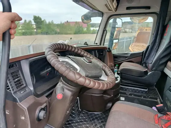 Седельный тягач Камаз 54901 2021 года б/у фото 10