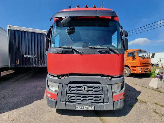 Седельный тягач Renault T 2017 года б/у фото 4