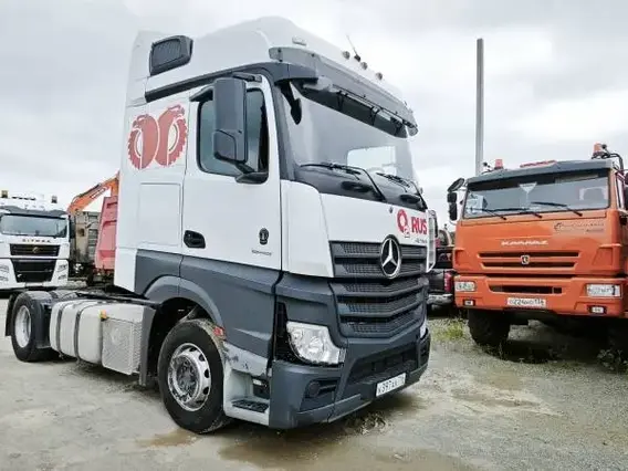 Седельный тягач Mercedes-Benz Actros 2020 года б/у
