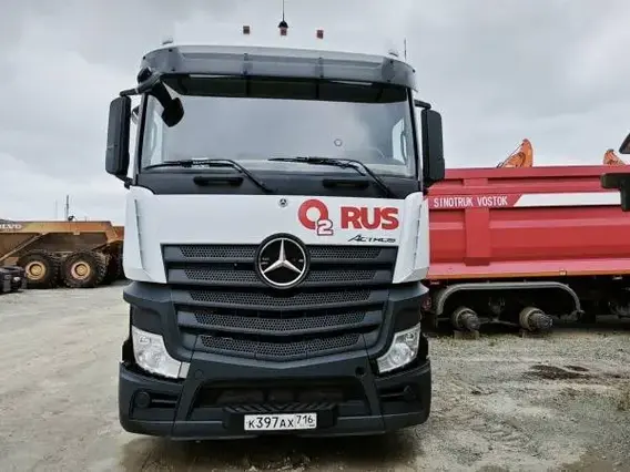 Седельный тягач Mercedes-Benz Actros 2020 года б/у фото 2