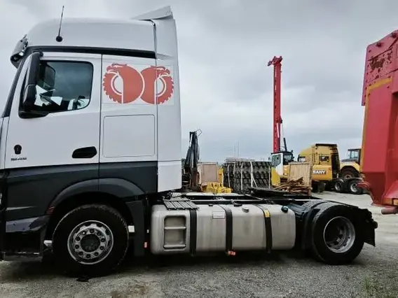 Седельный тягач Mercedes-Benz Actros 2020 года б/у фото 4