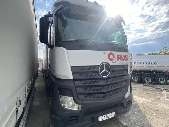 Седельный тягач Mercedes-Benz Actros 2021 года б/у