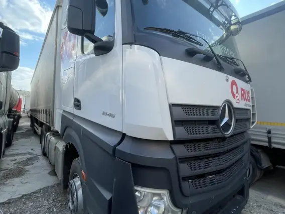 Седельный тягач Mercedes-Benz Actros 2021 года б/у