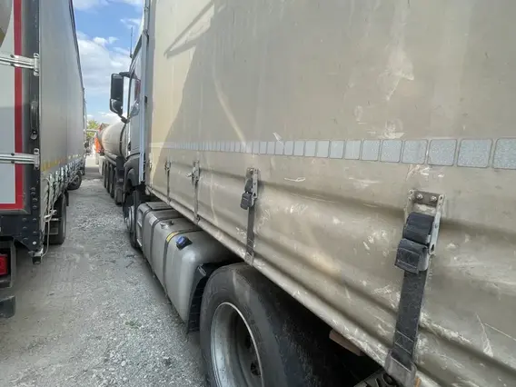 Седельный тягач Mercedes-Benz Actros 2021 года б/у фото 4