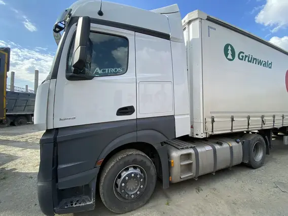 Седельный тягач Mercedes-Benz Actros 2021 года б/у фото 4