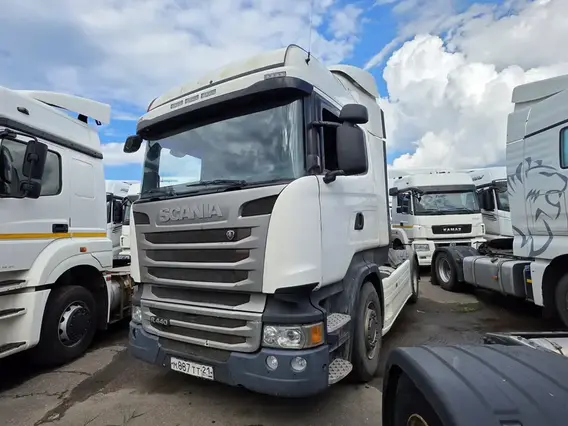 Седельный тягач Scania R 2015 года б/у фото 2