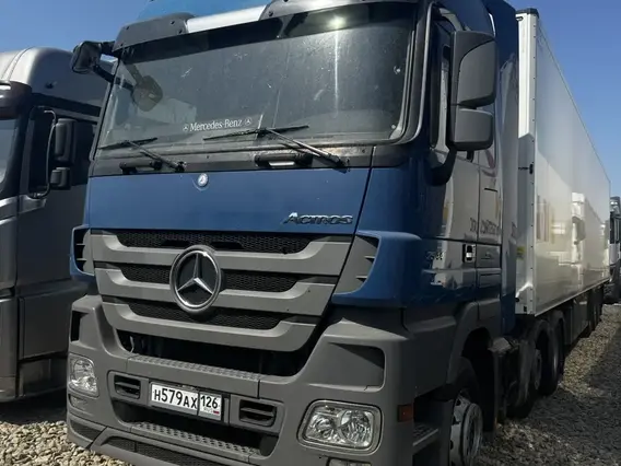 Седельный тягач Mercedes-Benz Actros 2015 года б/у фото 3