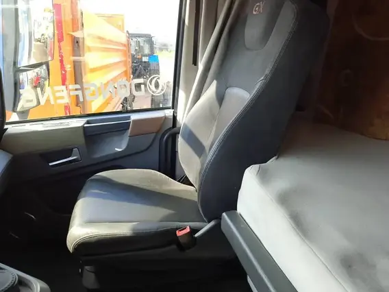 Седельный тягач Dongfeng DFH4180 2023 года б/у фото 9