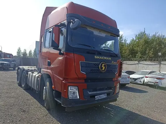 Седельный тягач Shacman SX42584V324 2022 года б/у
