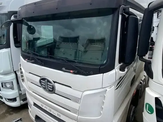 Седельный тягач FAW J7 ADR 2023 года б/у фото 2