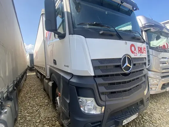Седельный тягач Mercedes-Benz Actros 2021 года б/у