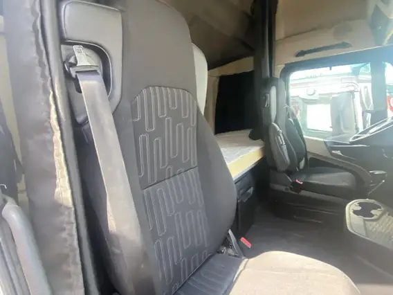Седельный тягач Mercedes-Benz Actros 2021 года б/у фото 4