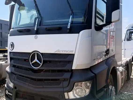 Седельный тягач Mercedes-Benz Actros 2016 года б/у фото 5