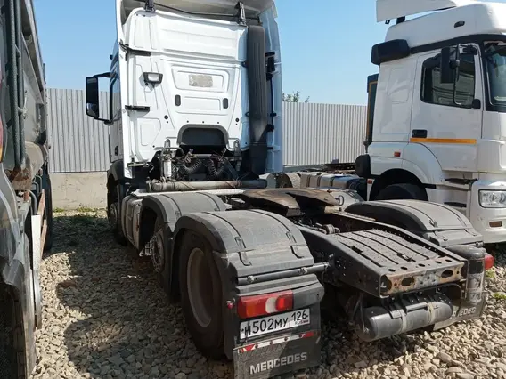Седельный тягач Mercedes-Benz Actros 2016 года б/у фото 6