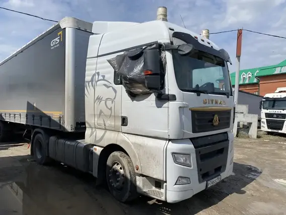 Седельный тягач SITRAK c7h 2023 года б/у