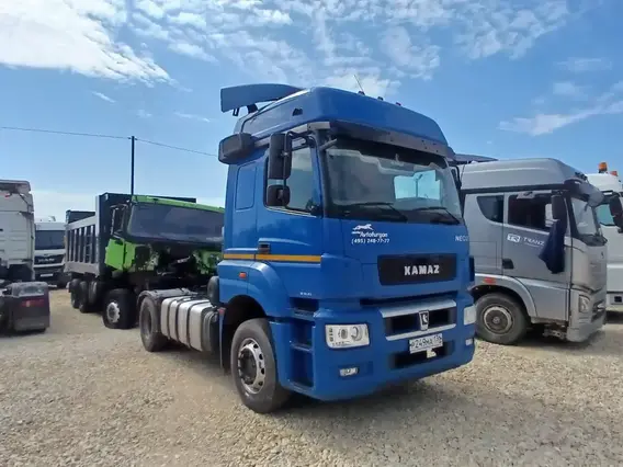 Седельный тягач Камаз 5490 2022 года б/у