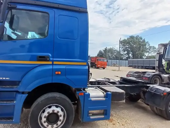 Седельный тягач Камаз 5490 2022 года б/у фото 4