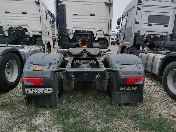 Седельный тягач MAN TGX 2017 года б/у фото 3