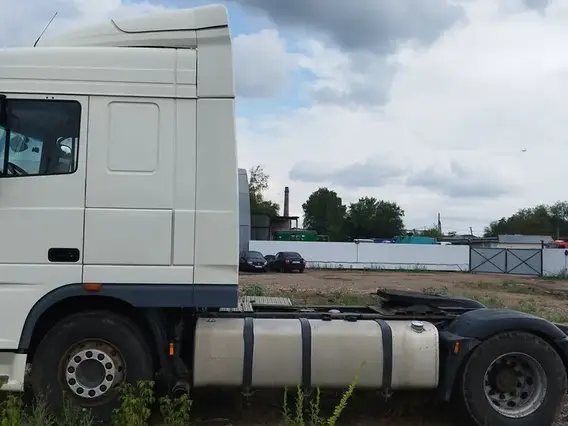 Седельный тягач DAF XF 2017 года б/у фото 4