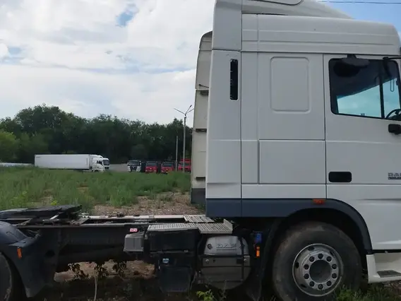 Седельный тягач DAF XF 2017 года б/у фото 5